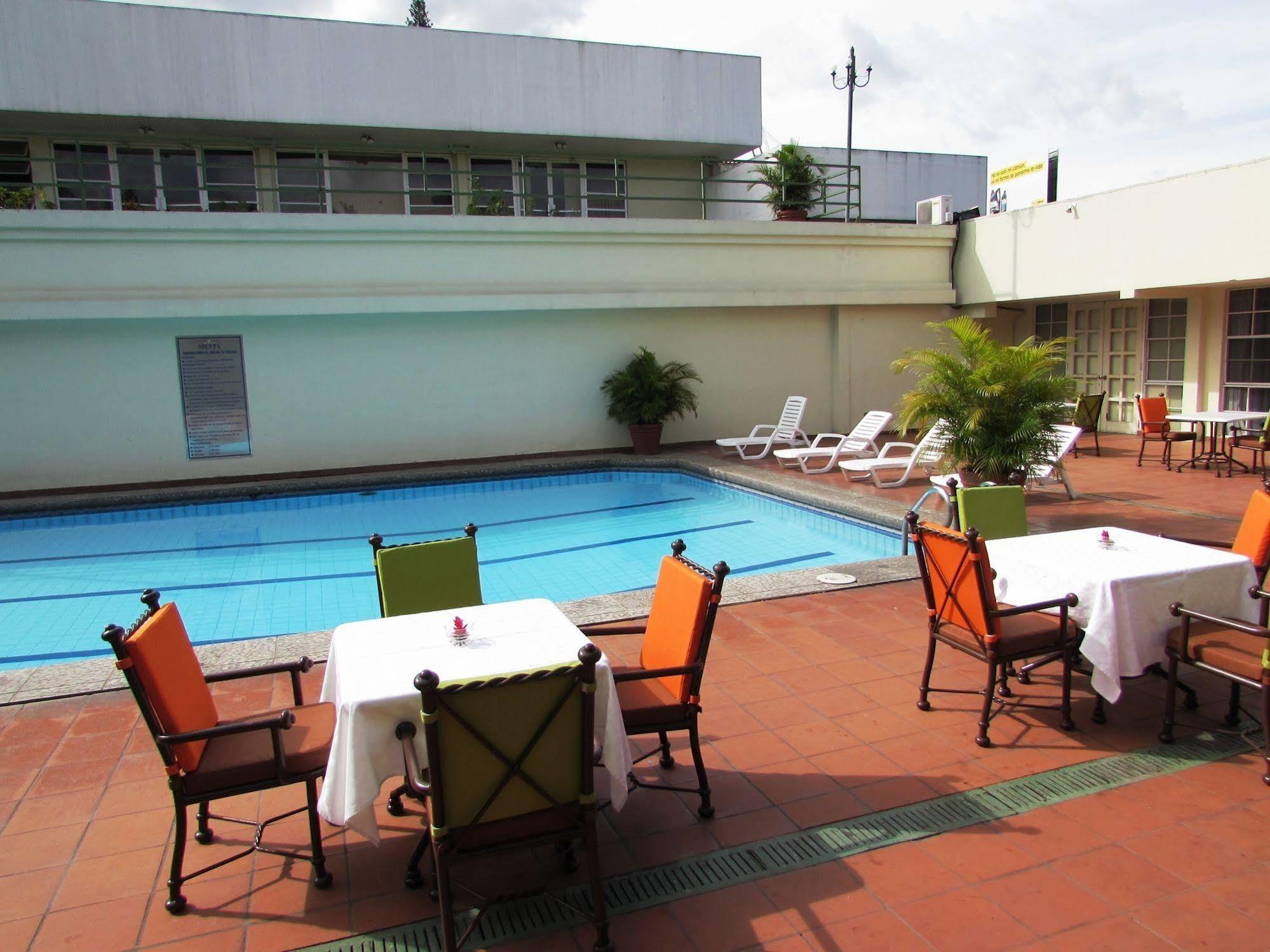 Siesta Hotel And Casino Antiguo Cuscatlán Eksteriør bilde